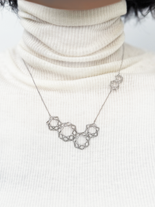 Snow - NECKLACE-EG